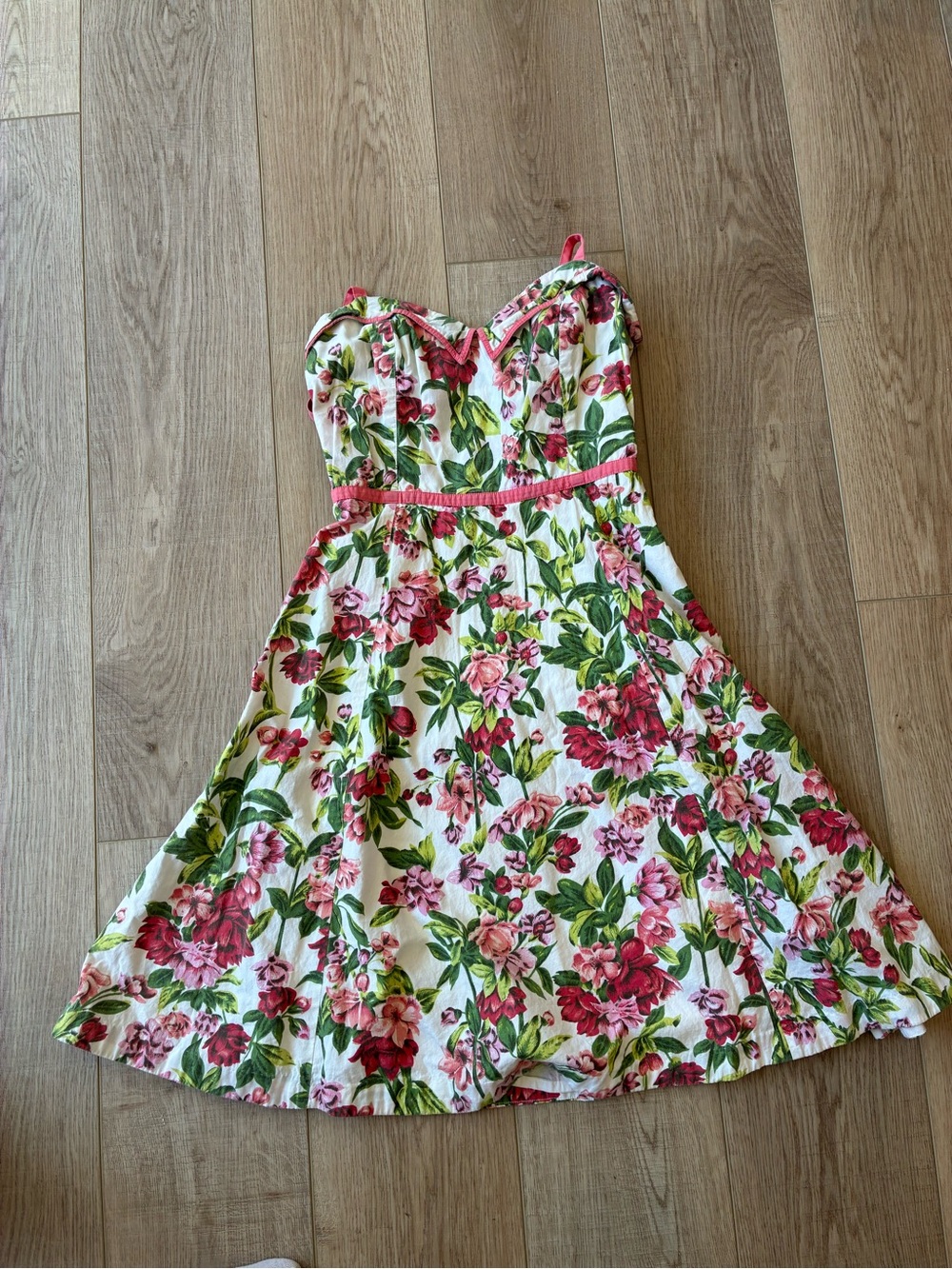 Elevenses fit & flare white floral dress 50s vibes pink/green w/corset top 4